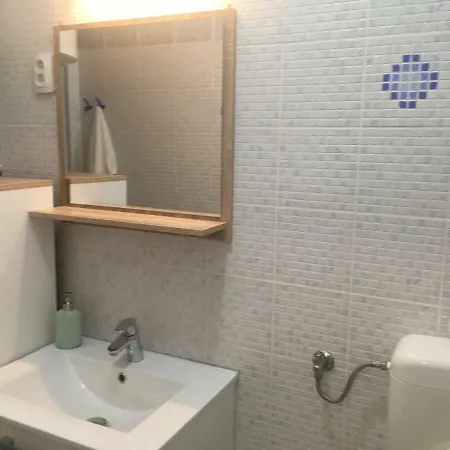Roland Apartment *