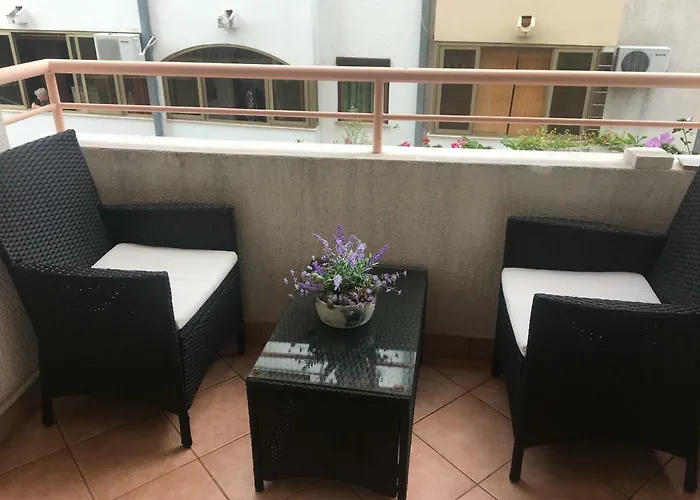 Roland Apartmán
